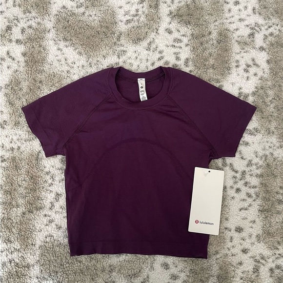 lululemon athletica Tops - NWT dramatic magenta cropped swiftly
